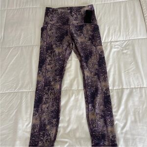 LegEnd Purple High-Waisted Leggings w/pockets